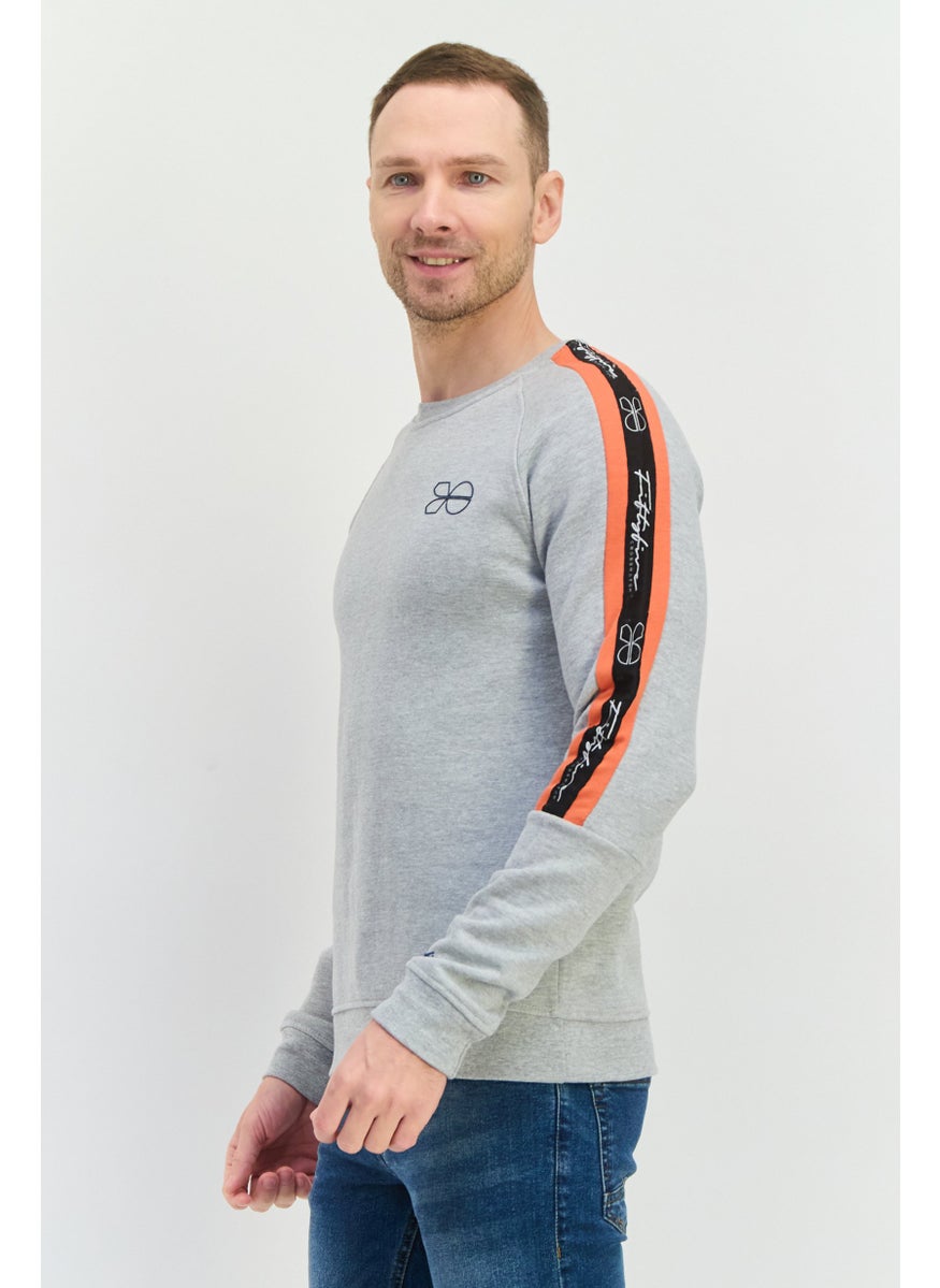 CROSSHATCH Men Crew Neck Brand Logo Long Sleeves Sweatshirt, Grey  - Image 2