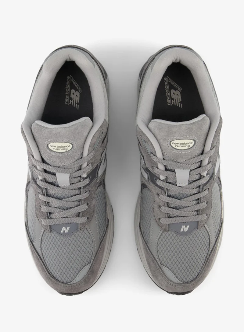 نيو بالانس سنيكرز 2002