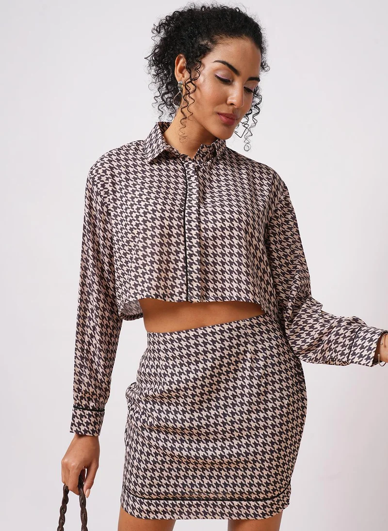 Globus Women Printed Houndstooth Cuffed Sleeves Crop Shirt With Mini Skirt