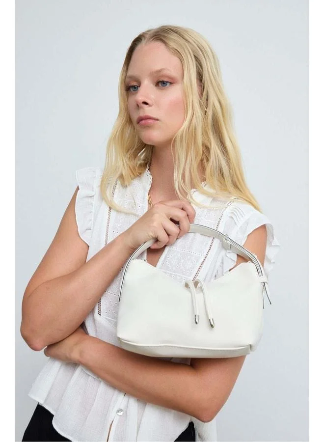 Lete Hand and Crossbody Bag – Cream.