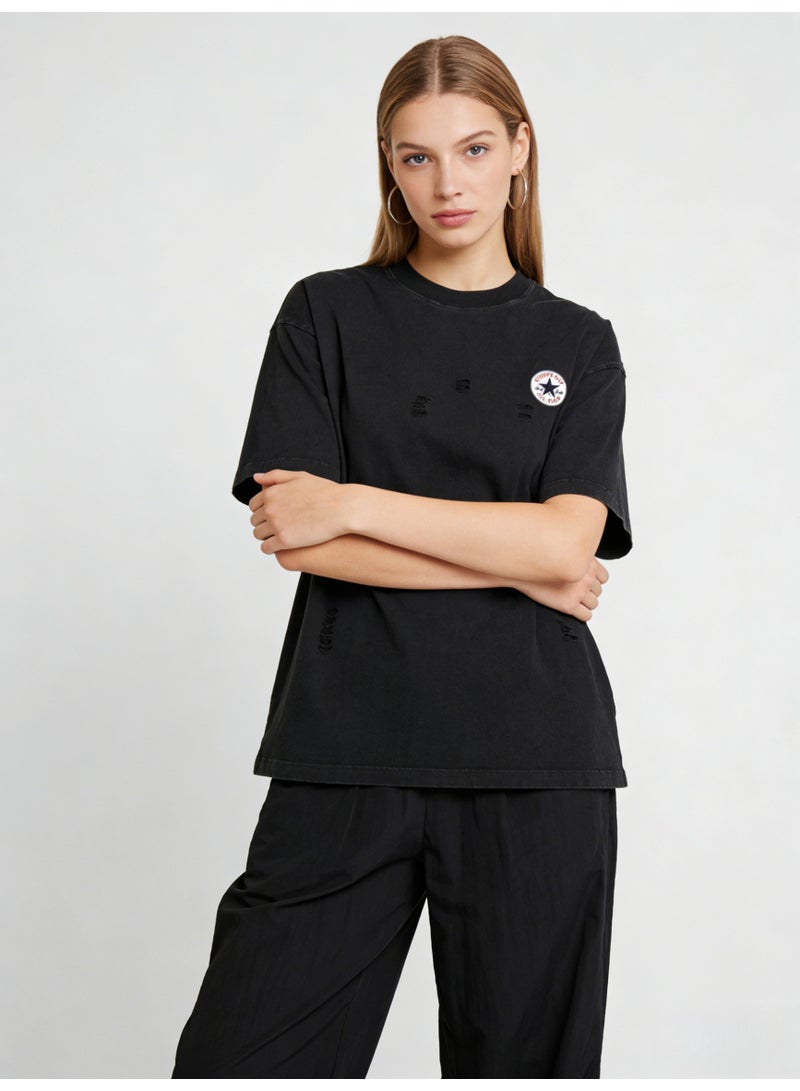 كونفرس Converse Unisex Black Distressed Oversized T-Shirt, Vintage Washed Cotton, Casual Streetwear for Men & Women in KSA - Image 3