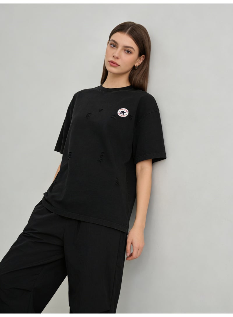 كونفرس Converse Unisex Black Distressed Oversized T-Shirt, Vintage Washed Cotton, Casual Streetwear for Men & Women in KSA - Image 4