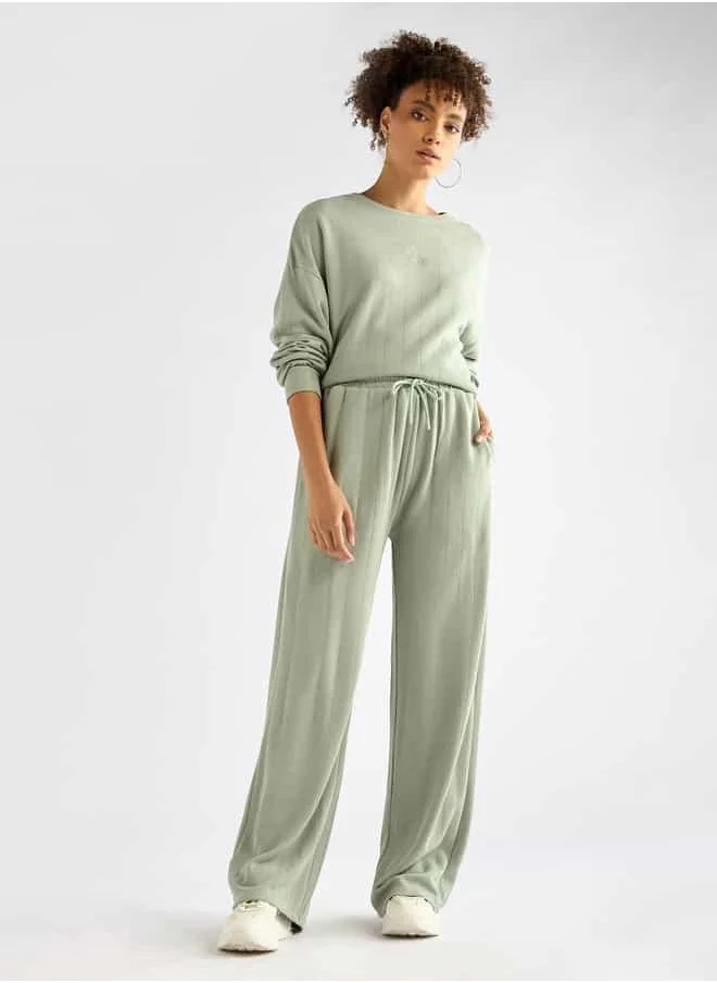 FAV Textured Long Sleeves T-shirt and Pants Set