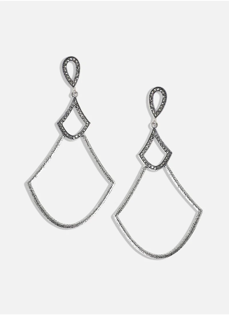 SOHI Maxi Textured Drop Earrings