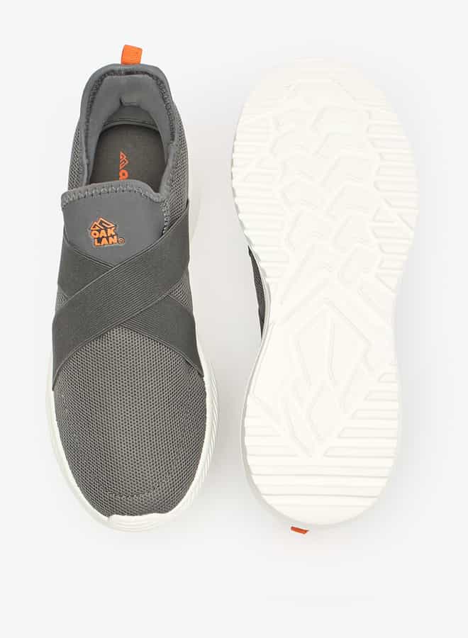 Oaklan by Shoexpress Men Logo Detail Slip-On Sports Shoes with Pull Tabs - Image 4