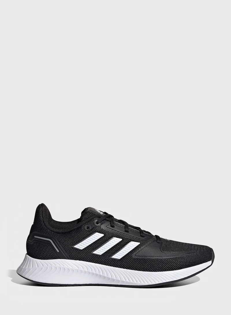 adidas حذاء ركض بتصميم عصري للنساء