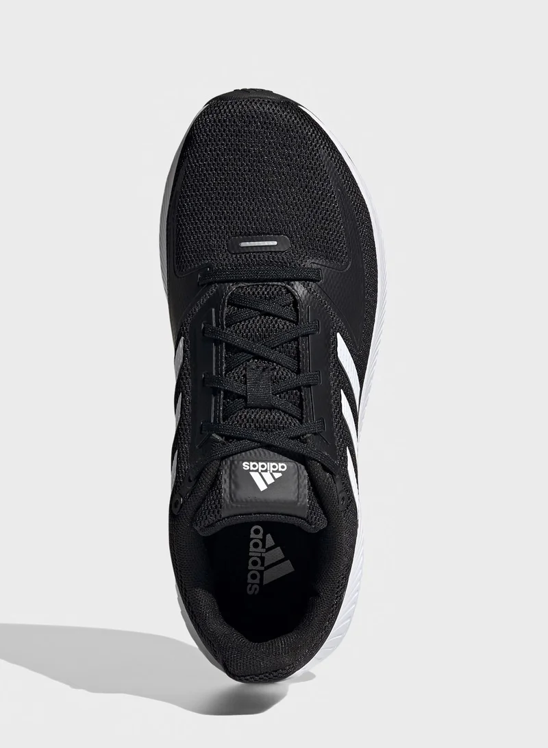 adidas حذاء ركض بتصميم عصري للنساء