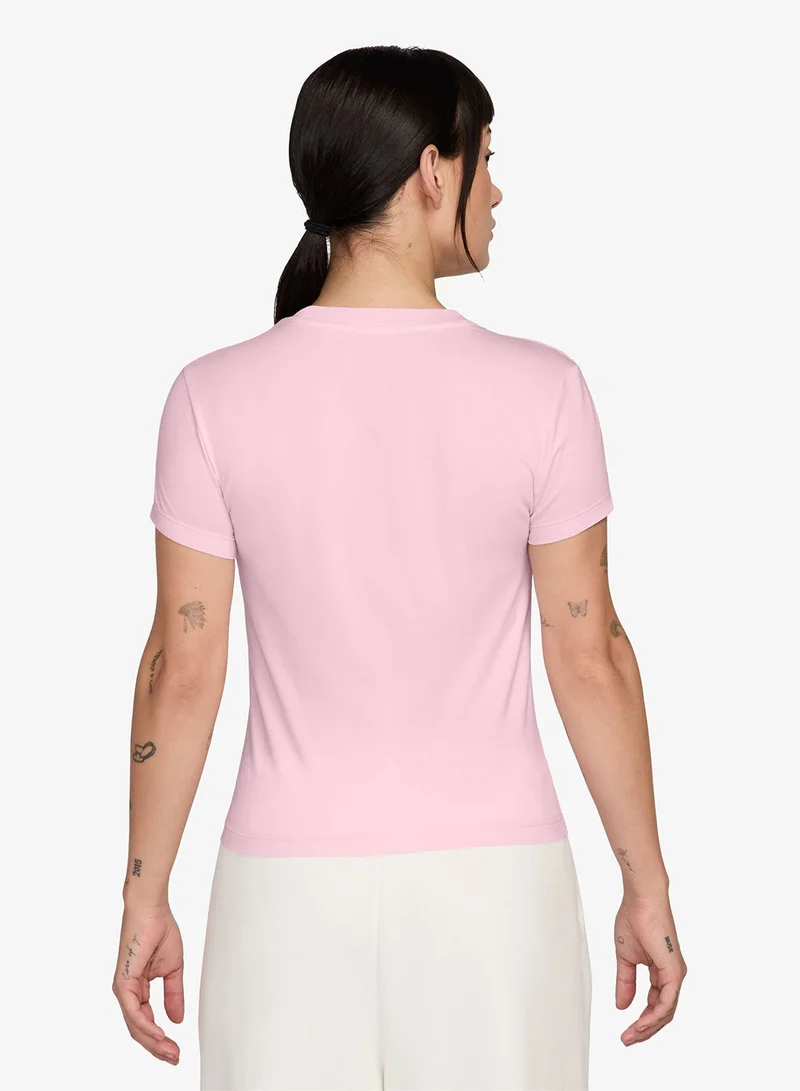 نايكي تيشيرت نسائي قصير محبوك عصري بلون الطماطم