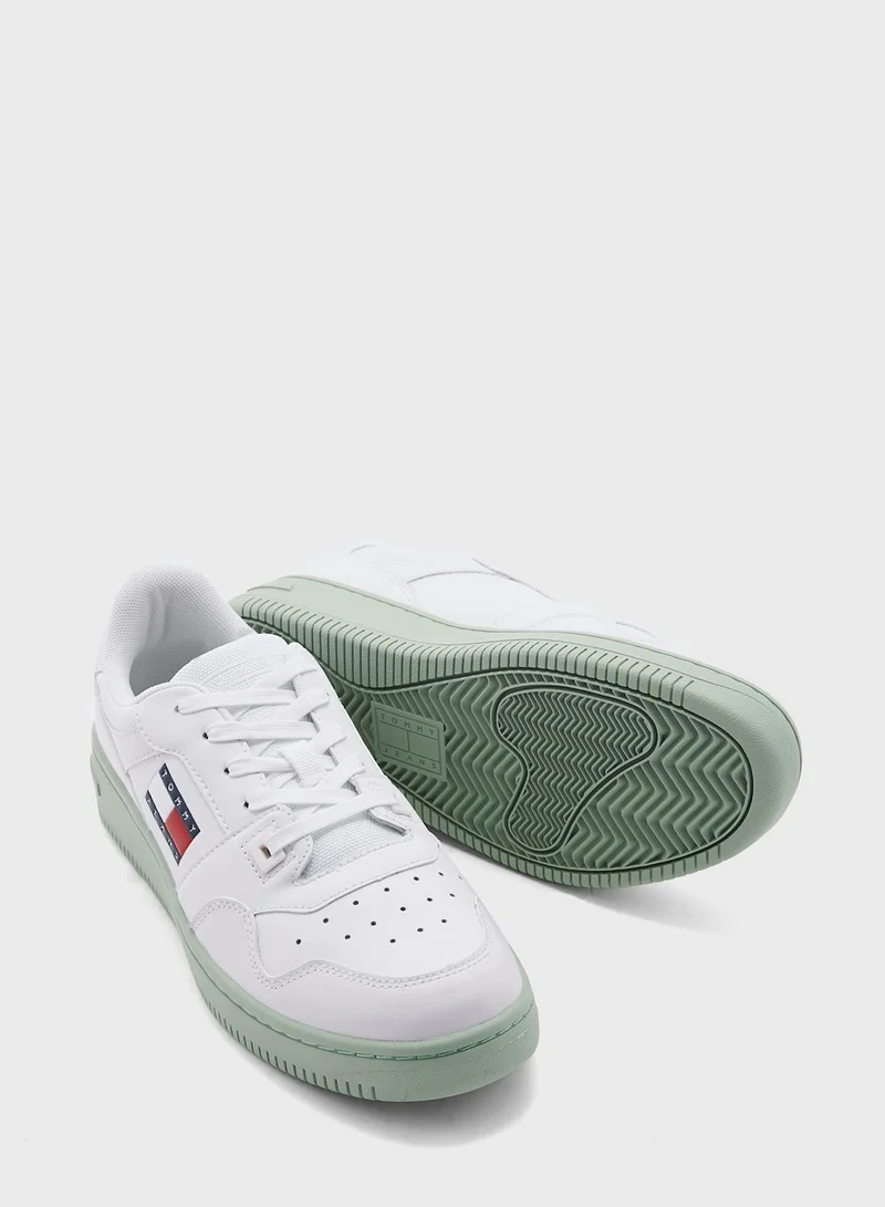 TOMMY JEANS Lace Up Low Top Sneaker