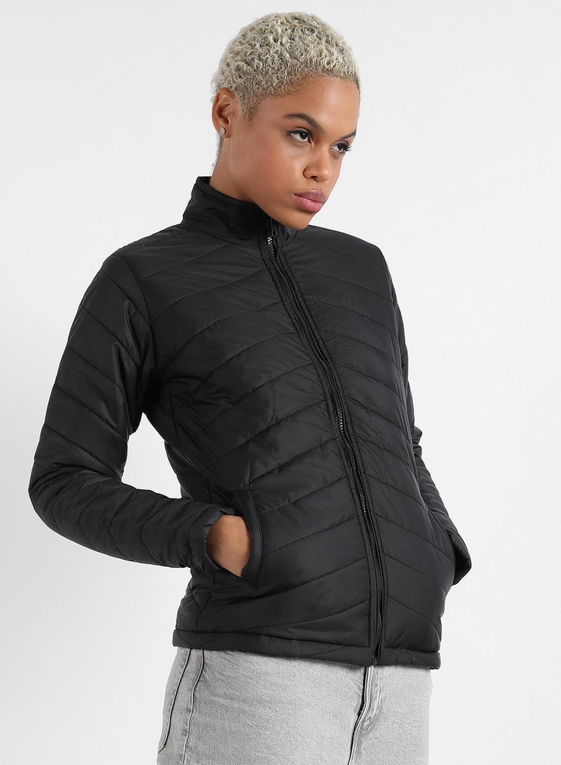 Campus Sutra Women's Quilted Puffer Jacket With Zip Closure - Image 3
