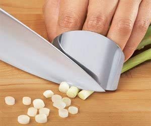 NOBILEA NOBILEA Stainless Steel Finger Guard for Cutting Vegetables Kitchen Finger Protector for Dicing and Slicing Pack of 1  - Image 2