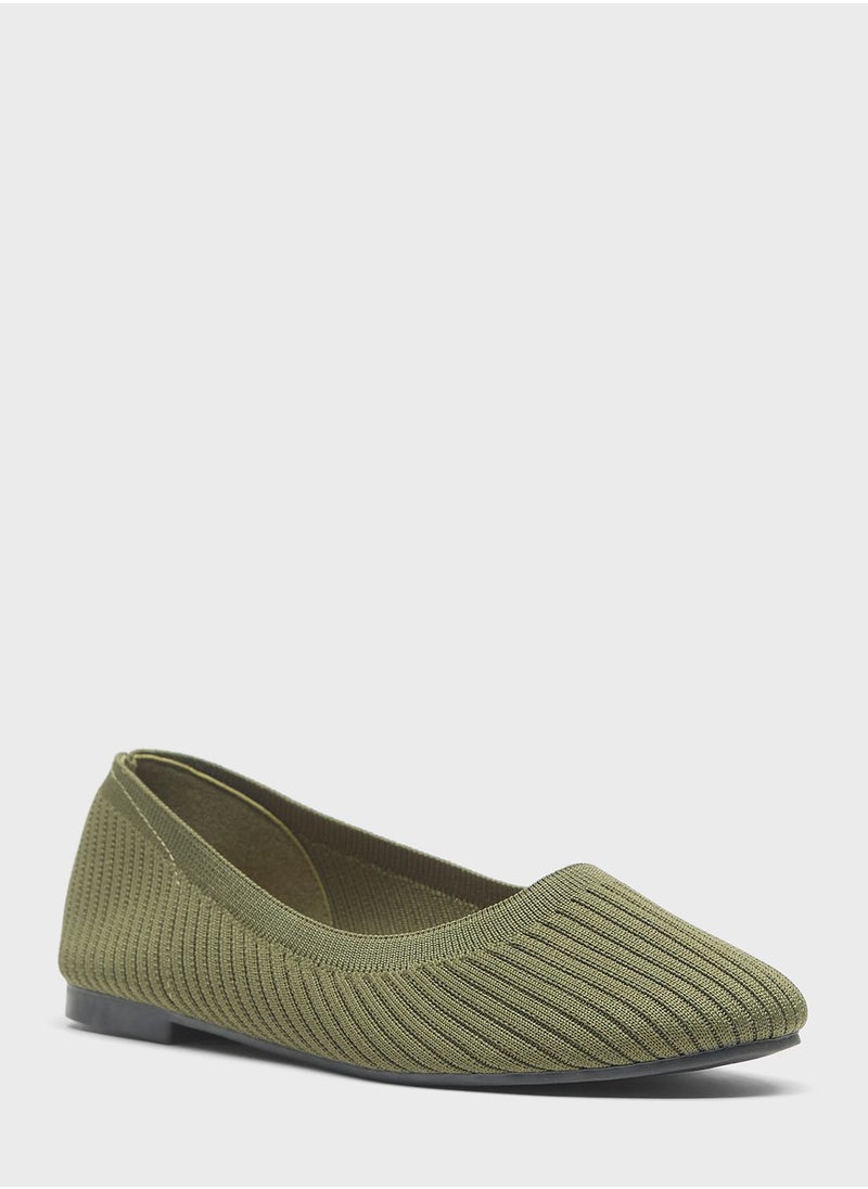 shoexpress - Pointed Toe Flat Ballerinas - Image 1