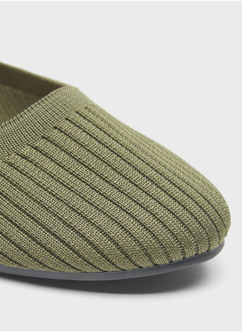 shoexpress - Pointed Toe Flat Ballerinas - Image 1