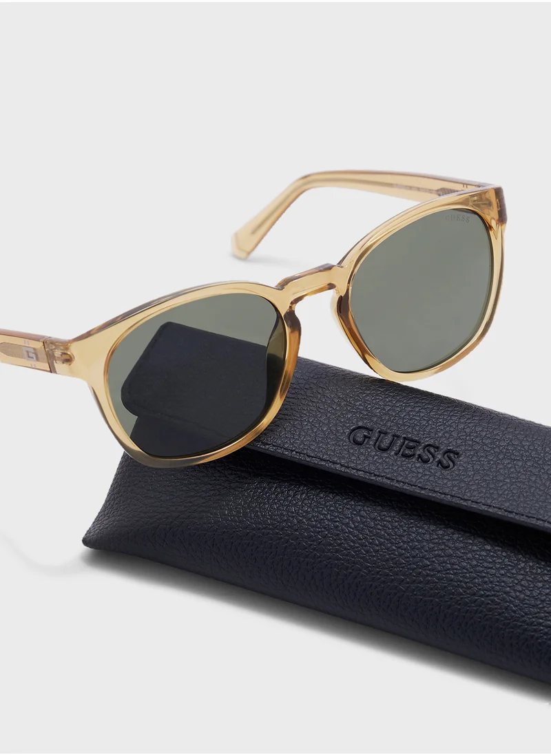 GUESS Uv Protected Wayfarer Sunglasses