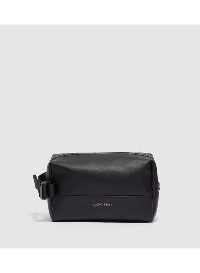 CALVIN KLEIN JEANS PLUS Calvin Klein Utility Napa CK Washbag Black, CK Black\menbag039  - Image 1