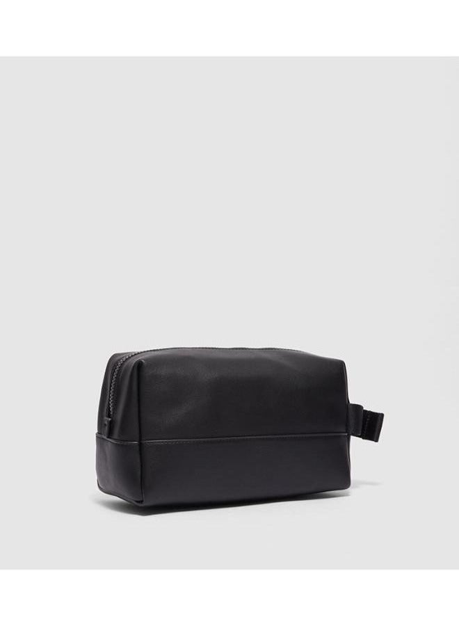CALVIN KLEIN JEANS PLUS Calvin Klein Utility Napa CK Washbag Black, CK Black\menbag039  - Image 2