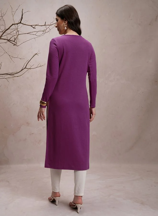 فيشود Ribbed Embroidered Straight Fit Kurta by Styli