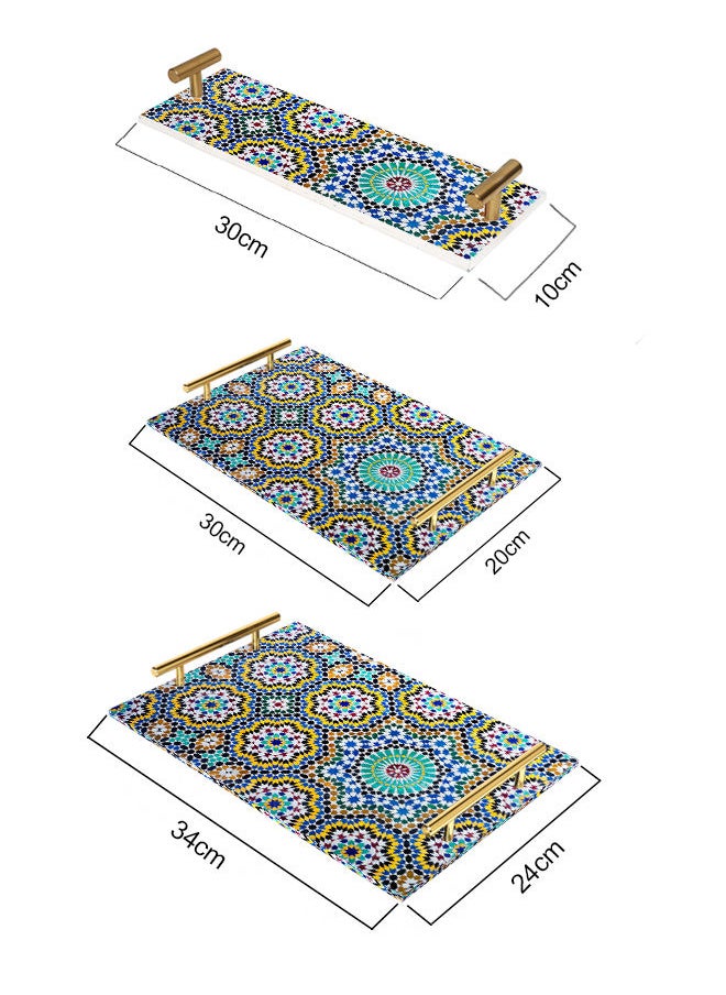 لوحة صينية تقديم مصنوعة من الأكريليك بمقابض معدنية ذهبية اللون مزخرفة بتصميم فسيفساء  - Image 3
