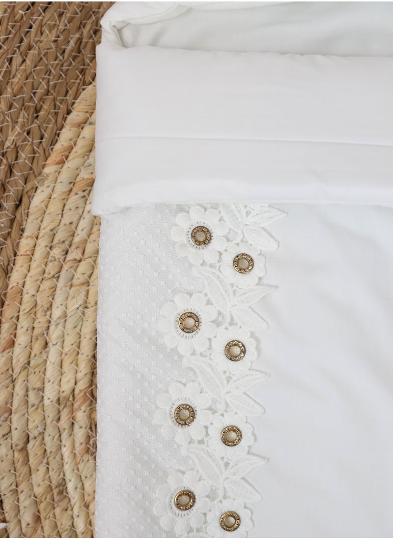 FUN MOMENT - Newborn baby meds embroidered with lace and cotton from the inside - Image 1