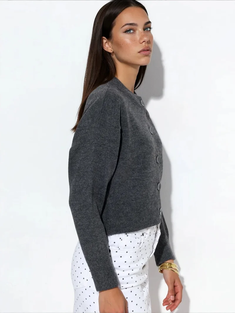 فيورنا VIORNA Crop Ribbed Cardigan With Buttons