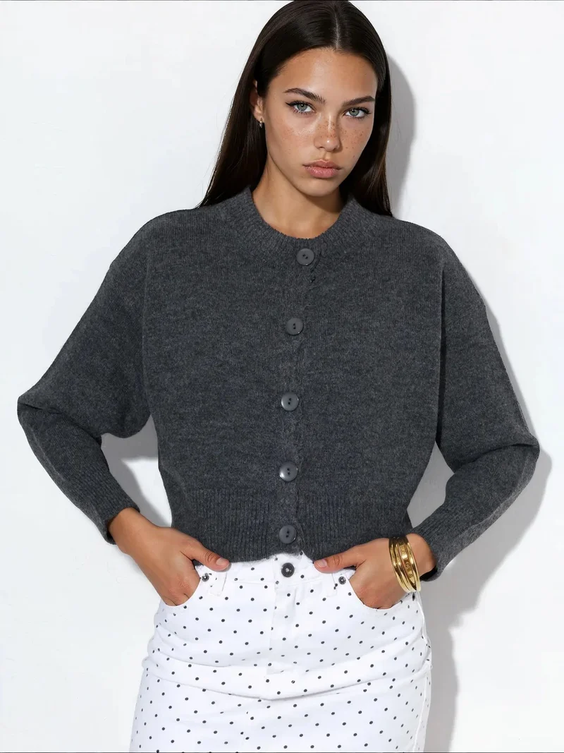 فيورنا VIORNA Crop Ribbed Cardigan With Buttons