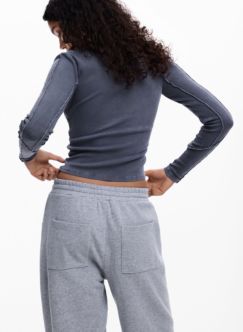DESIGUAL Long-Sleeved T-Shirt In Slightly Elastic Rib Knit With V-Neckline Knotted-Effect Detail - Image 4