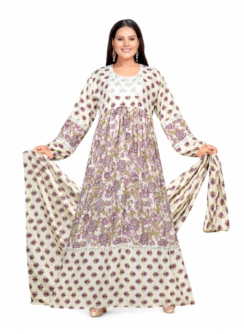جلابية نسائية طويلة بطبعة زهور مع شيلة – تصميم عربي أنيق باللون الكريمي والبنفسجي - Image 1
