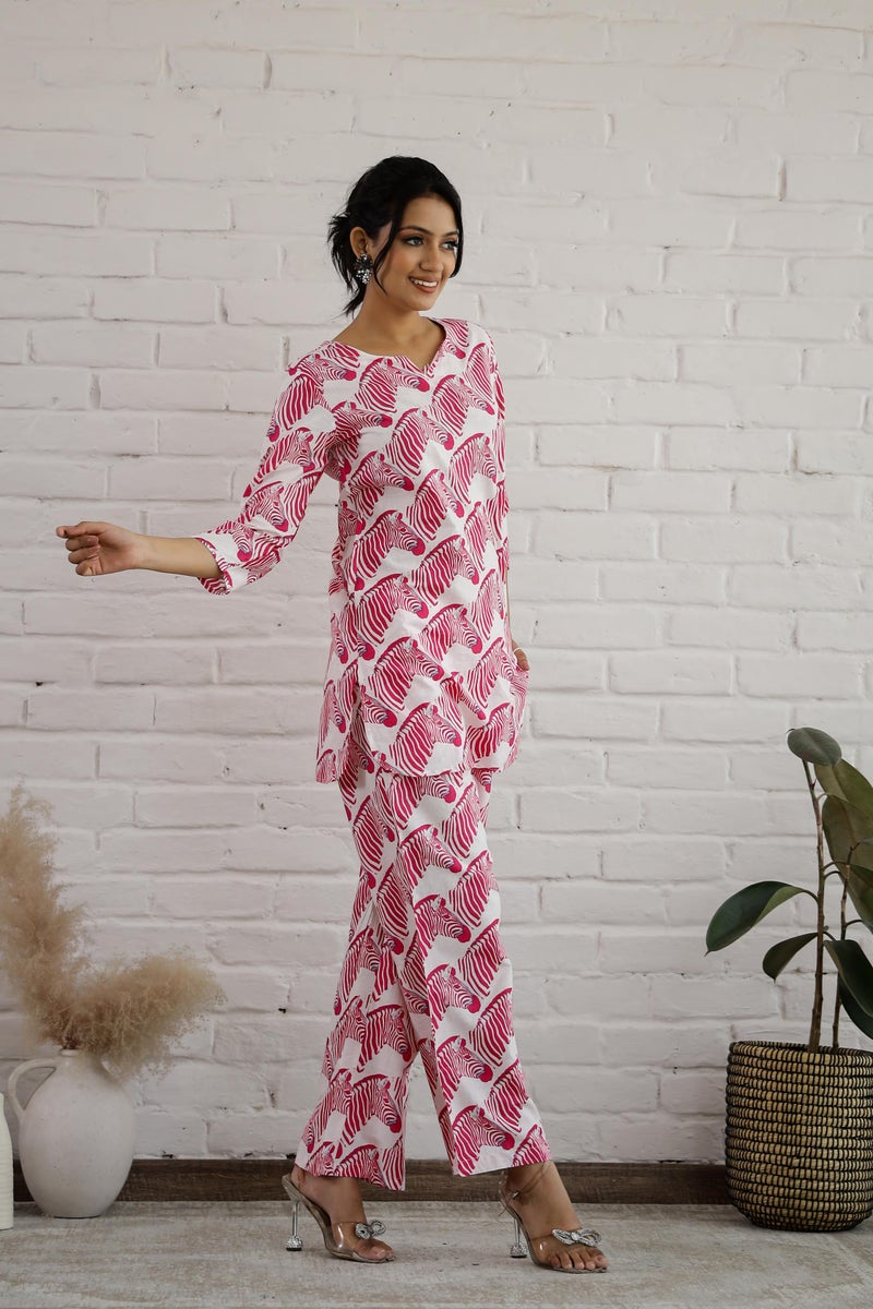 FLAVIA CREATION طقم وردي متناسق للنساء - Image 3
