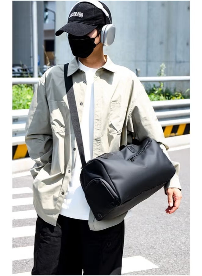 Black gym bag travel bag with dedicated shoe compartment and waterproof compartment for wet towels, suitable for men and women  - Image 3