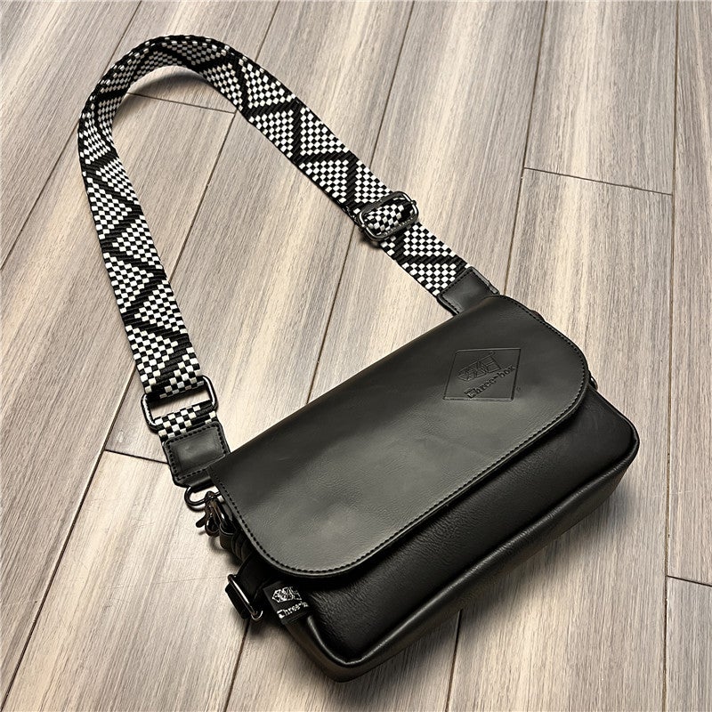 Trendy Brand Men'S Crossbody Bag Korean Style Niche Casual Shoulder Bag Simple Small Satchel For Boys And Girls Instagram - Image 3