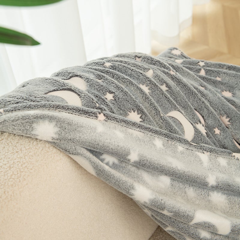 Luminous Blanket Flannel Blanket Office Nap Blanket Children Cartoon Kindergarten Blanket Air Conditioning Blanket - Image 3