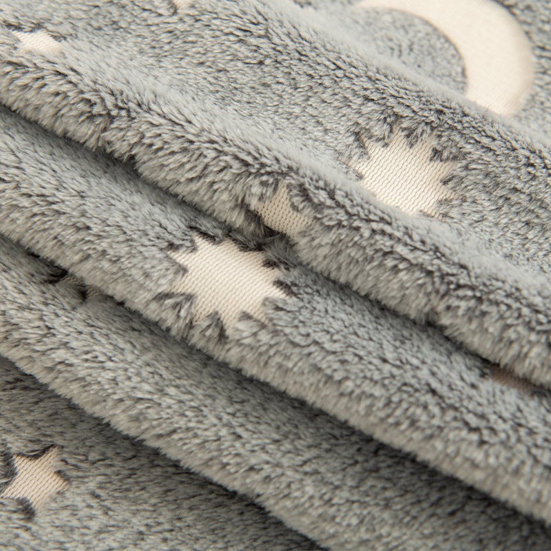 Luminous Blanket Flannel Blanket Office Nap Blanket Children Cartoon Kindergarten Blanket Air Conditioning Blanket - Image 4