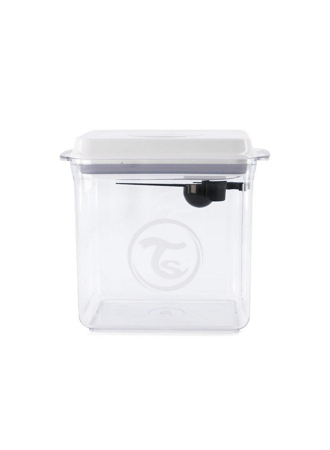 TWISTSHAKE Twistshake Milk Powder Storage Container with Spoon 1700 ml, Sealed Milk Powder Dispenser with Airtight Lid, One-Handed Operation, BPA-Free, Transparent - Image 1