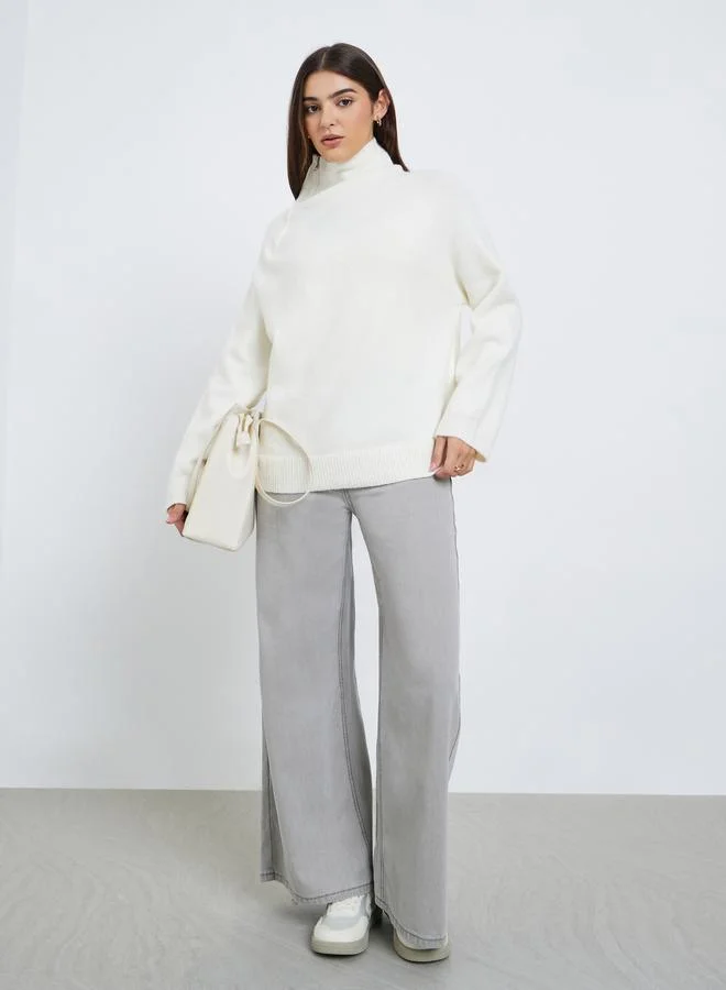 ستايلي سويتر بقصة عادية مع سحَّاب غلق