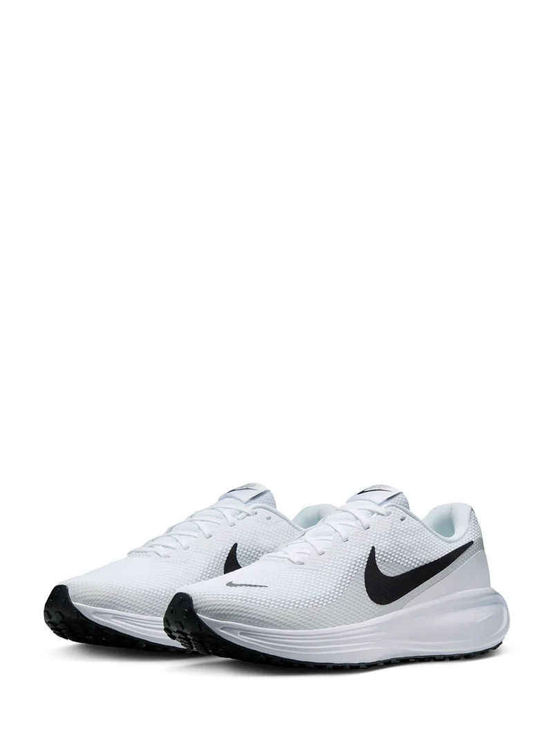 Nike Revolution 8