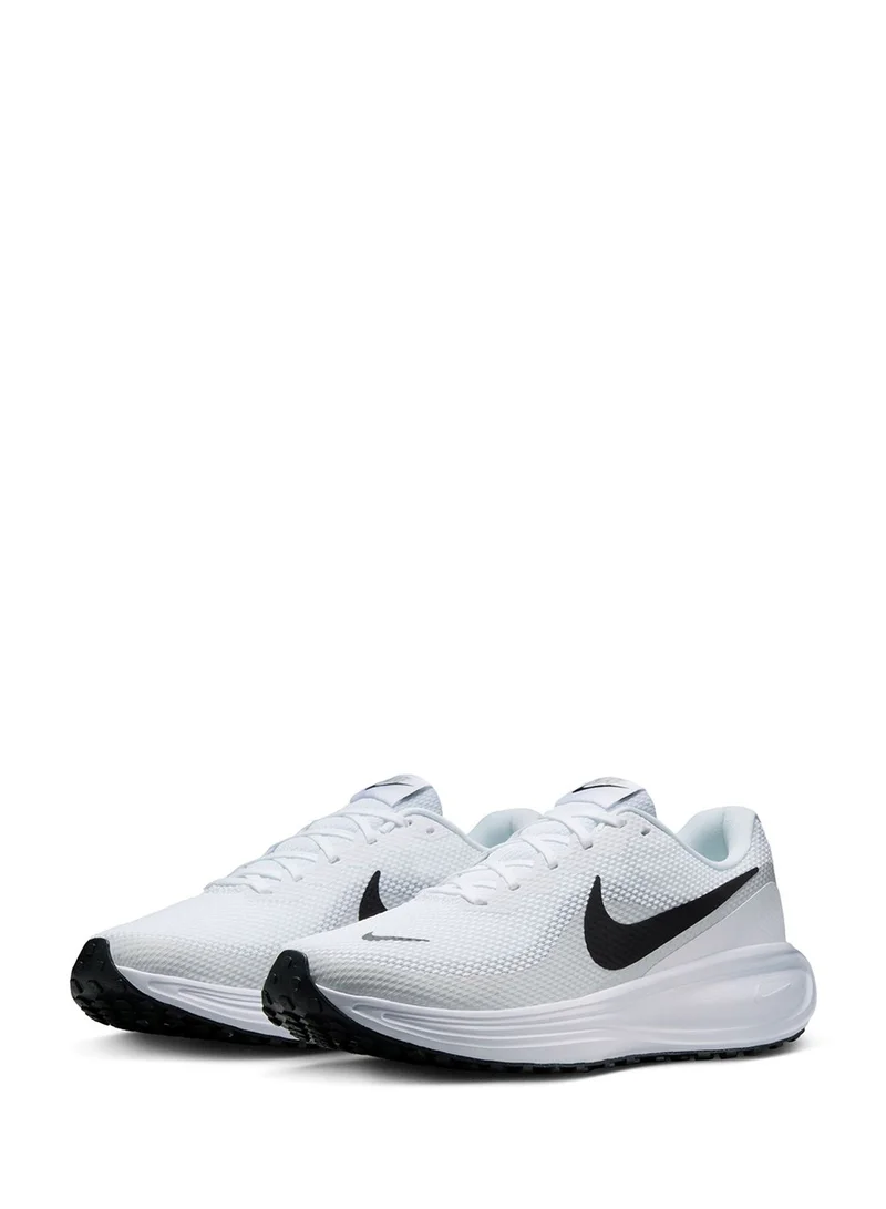 Nike Revolution 8