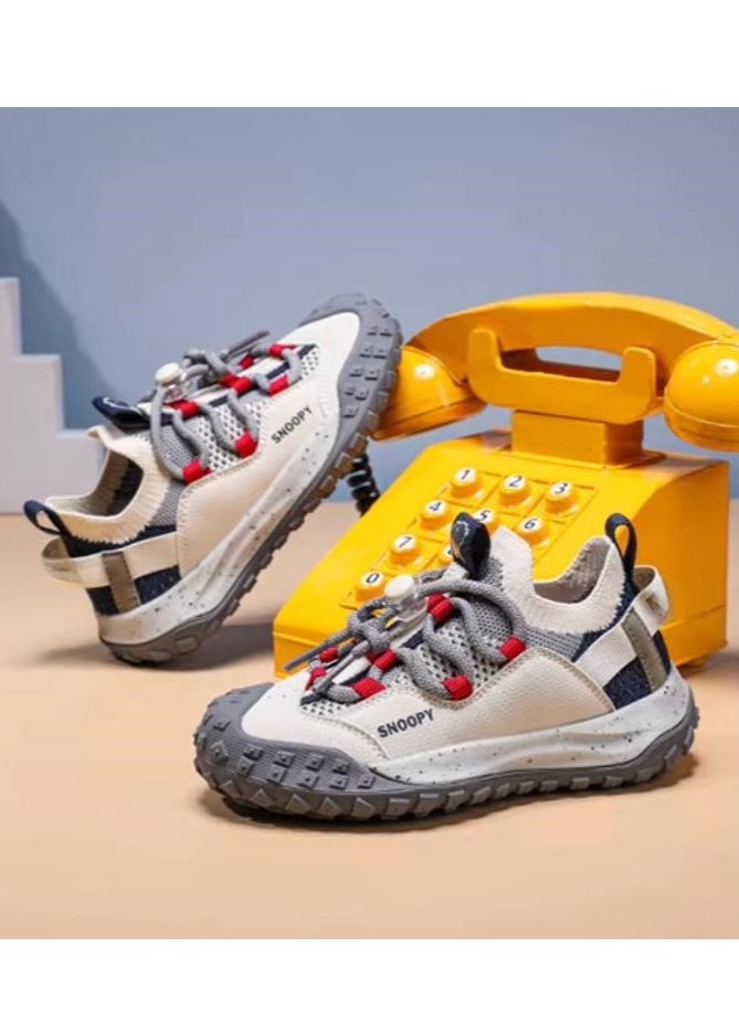 Snoopy Children's Outdoor Breathable Soft Soled Running Shoes  - Image 3