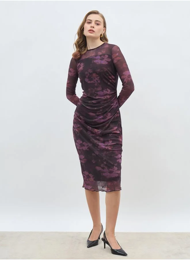 Styli Styli All-Over Print Ruched Mesh Sheath Midi Dress