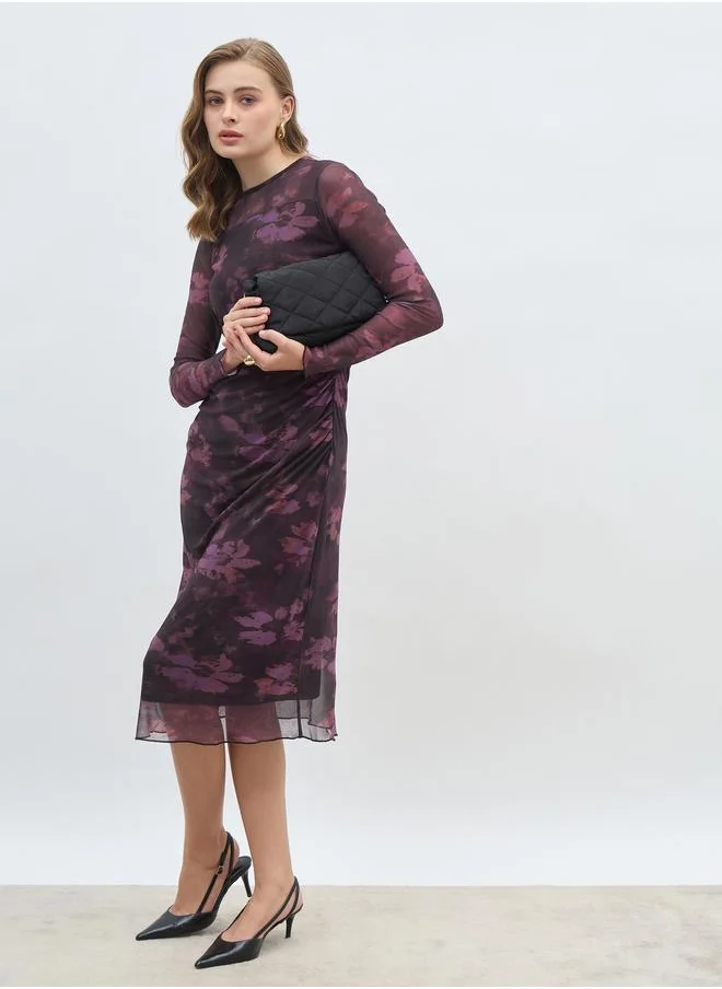 Styli Styli All-Over Print Ruched Mesh Sheath Midi Dress