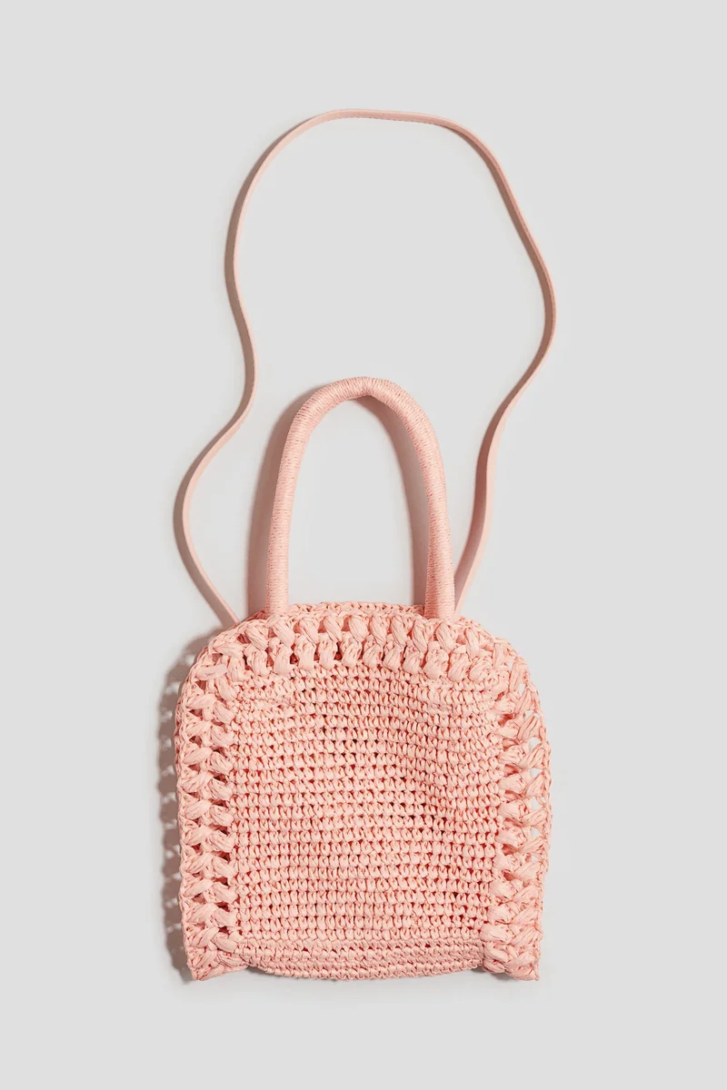 اتش اند ام حقيبة كروس بودي من القش