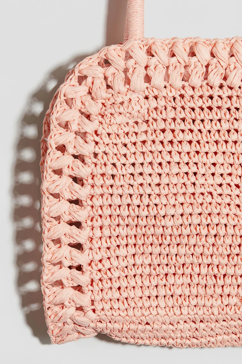 اتش اند ام حقيبة كروس بودي من القش