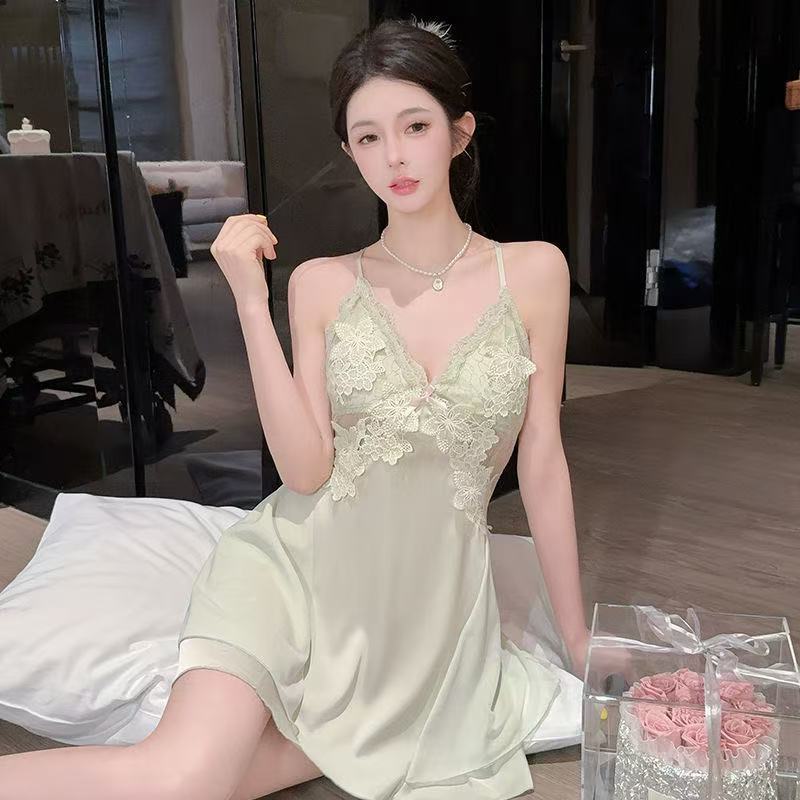Women's Sexy Ice Silk Backless Lace Camisole Nightgown with Pads - Image 4