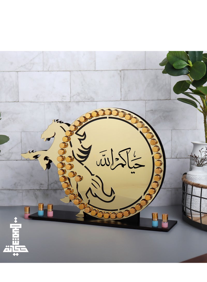 حكاية شمعة استاند 50 حبة مسك فاخر (شكل خيل) عليها عبارة حياكم الله - Image 1