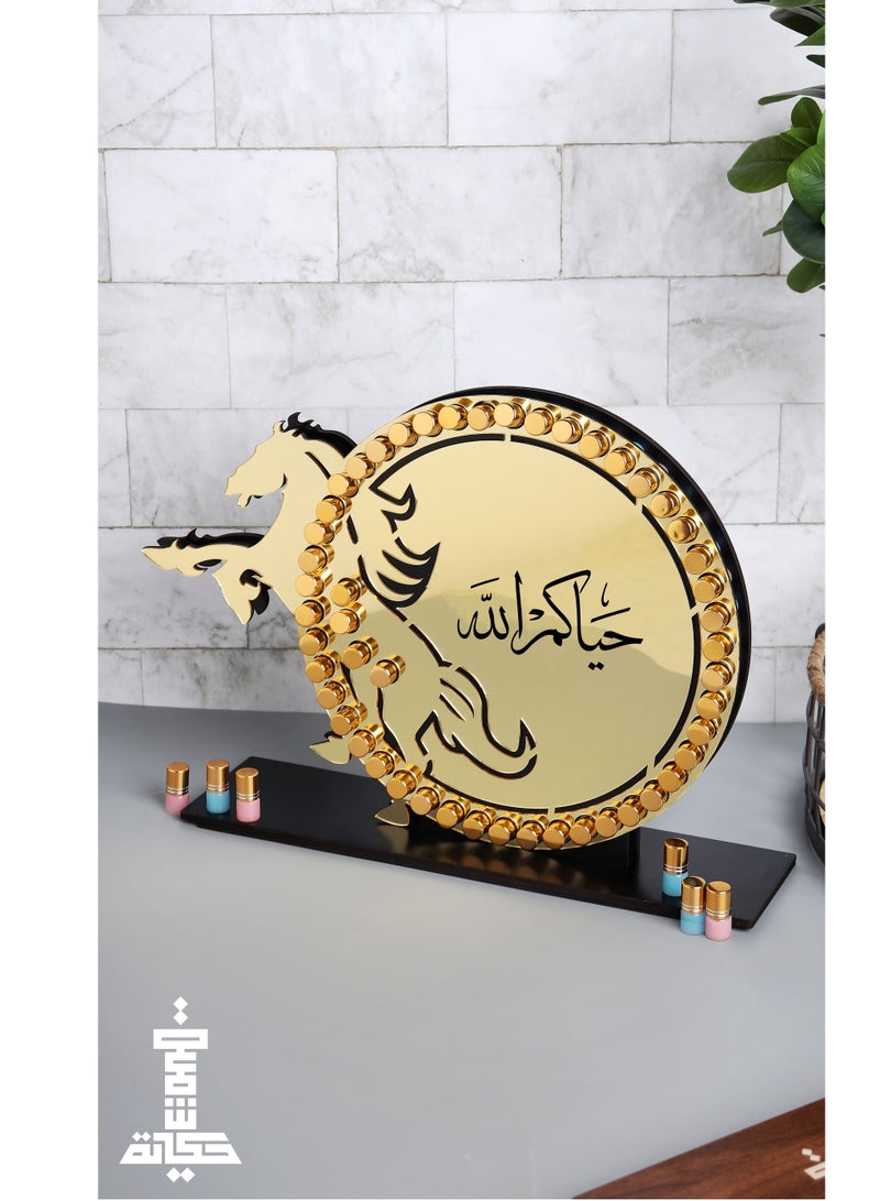 حكاية شمعة استاند 50 حبة مسك فاخر (شكل خيل) عليها عبارة حياكم الله - Image 2