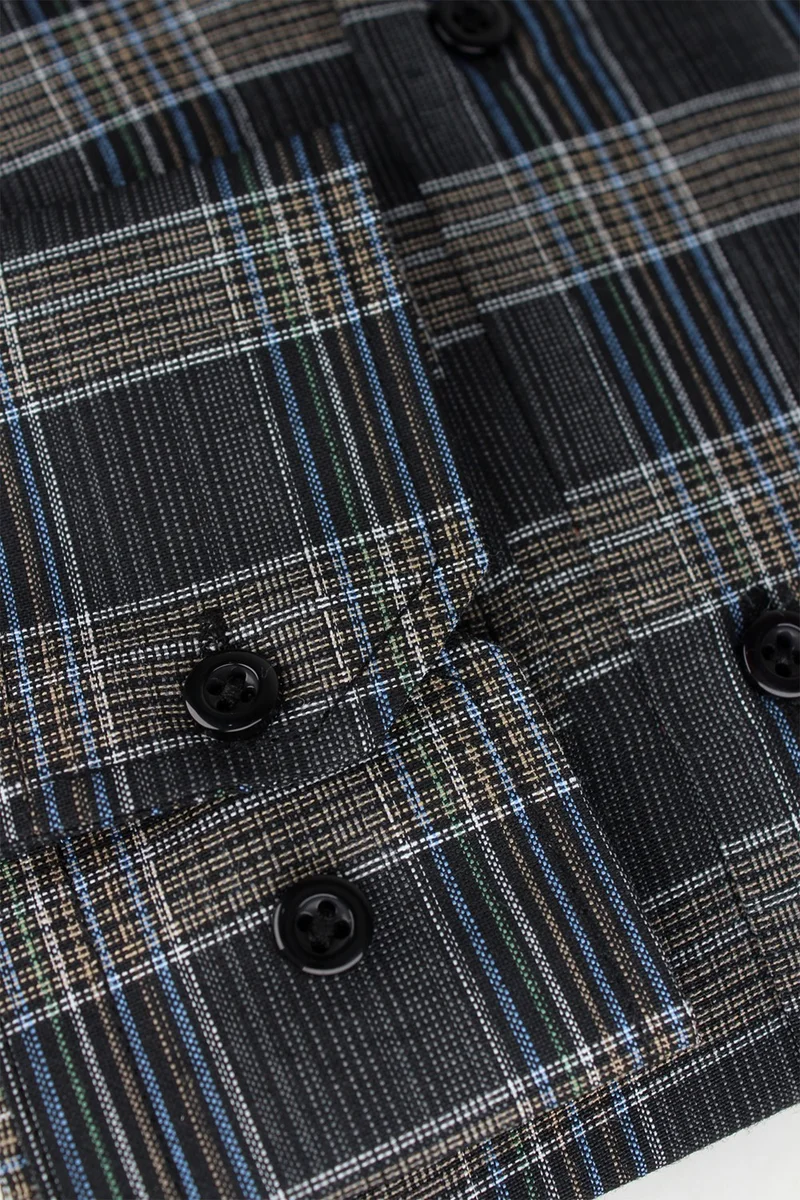 Varetta Men's Black Checked Long Sleeve Classic Cut Collar Buttoned Shirt