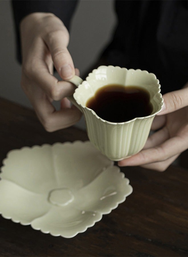 مجموعة فناجين وصحون الشاي والقهوة من البورسلين بسعة 150 مل في صندوق هدايا، تصميم كلاسيكي، كوب مع صحن للاستخدام في المنزل والمكتب والمقهى والمطعم - Image 1