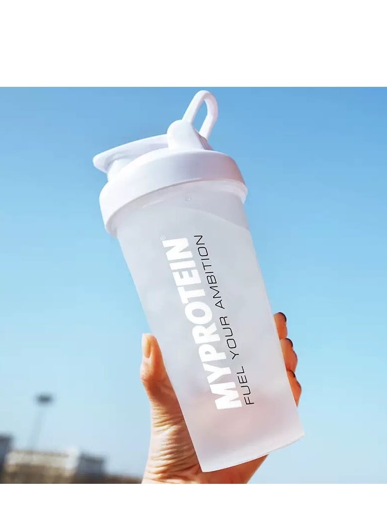 Myprotein Sports water cup shaker - essential for fitness, leak-proof design, quick mixing of protein powder and tonic  - Image 3
