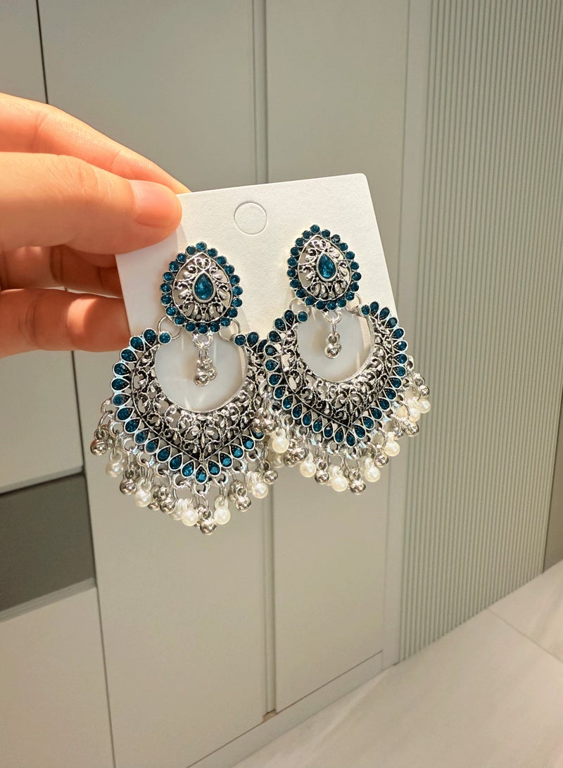 خناقات طويلة عرقية مطلحة بالفضة للنساء، خناقات فخمة بزمرد تيال وأسداف لؤلؤ، مثالية للزفاف والأعياد المباركة في الشرق الأوسط - Image 2