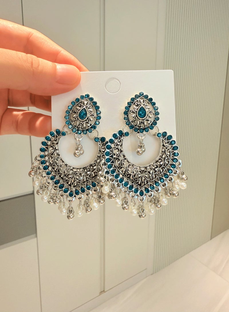 خناقات طويلة عرقية مطلحة بالفضة للنساء، خناقات فخمة بزمرد تيال وأسداف لؤلؤ، مثالية للزفاف والأعياد المباركة في الشرق الأوسط - Image 3