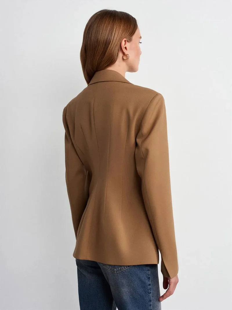ديلفين DILVIN Fitted Crepe Blazer With Shawl Collar
